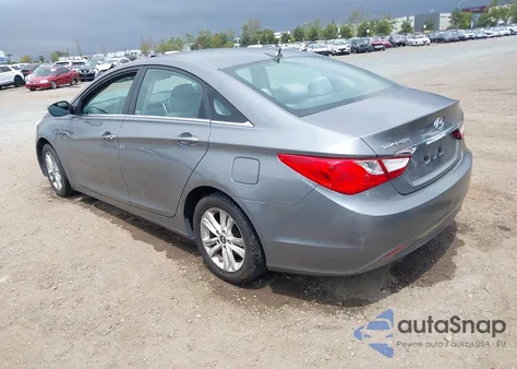 2013 Hyundai Sonata Gls z USA, uszkodzony, nr VIN 5NPEB4AC6DH743528